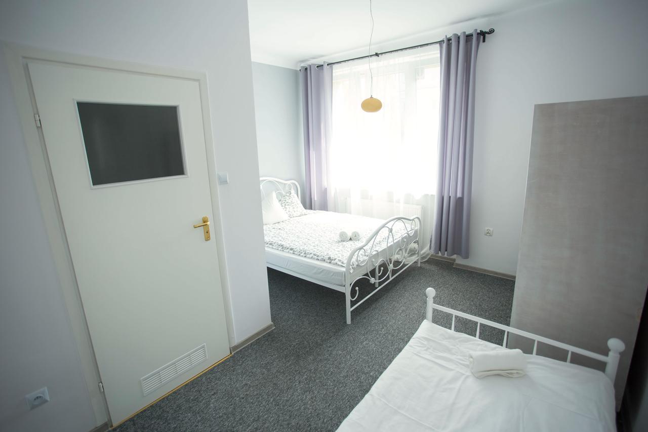 Moonriver Inn Warschau Buitenkant foto